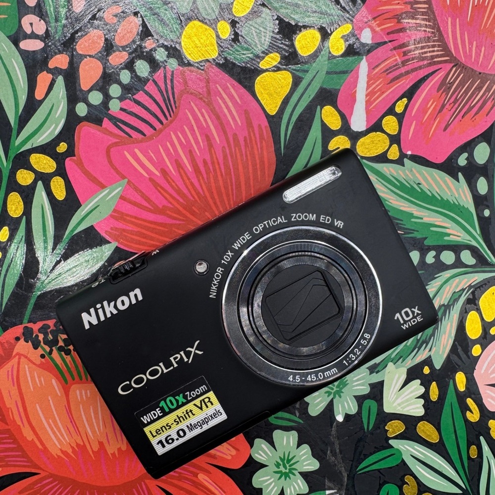 Nikon Coolpix S6200 Digital Camera Black 16.0MP 10x Optical Zoom VR Bundle Box